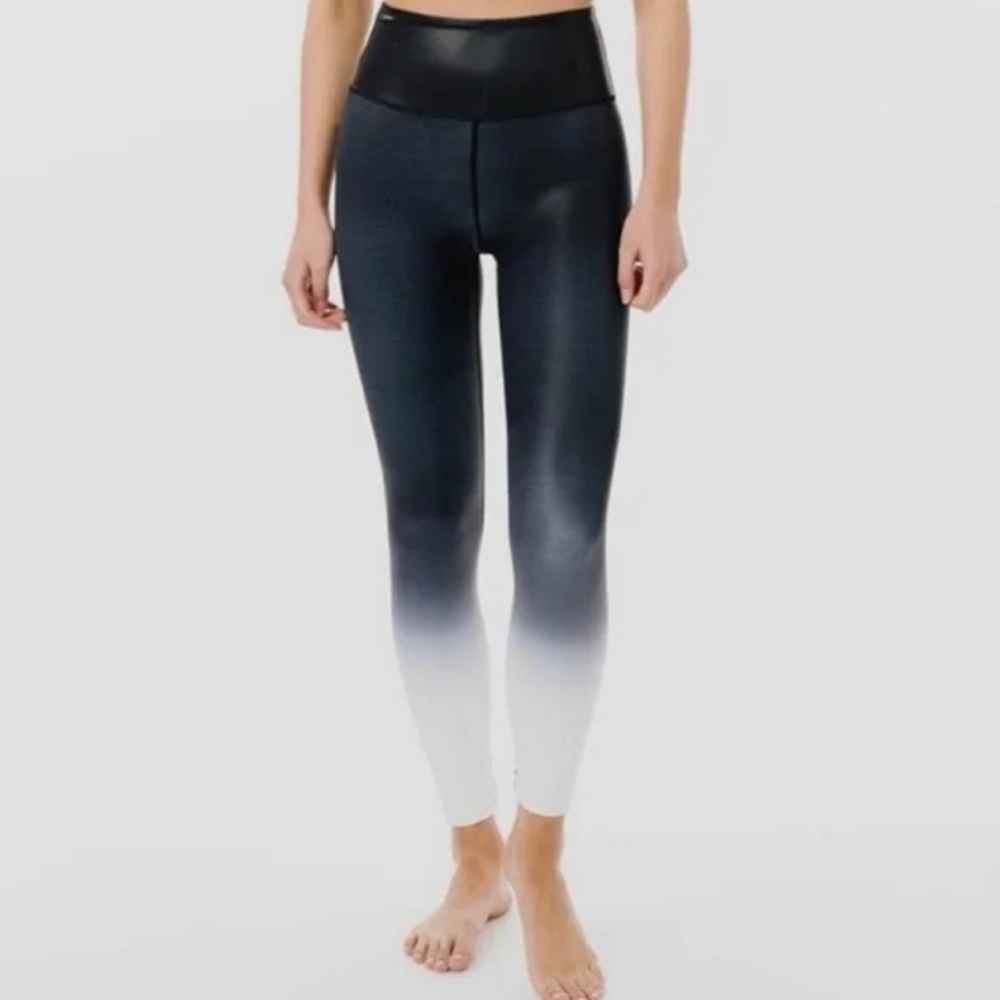 ZYIA Women’s Size 8-10 Metallic Ombré Light n Tights